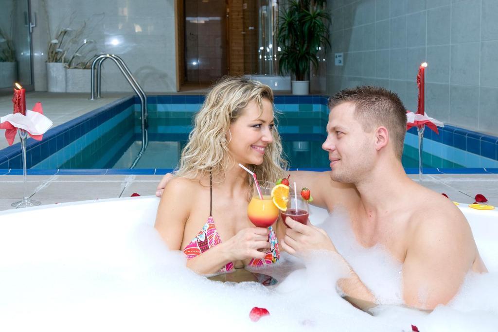 Hotel Sandor Pavillon Пьештяни Экстерьер фото