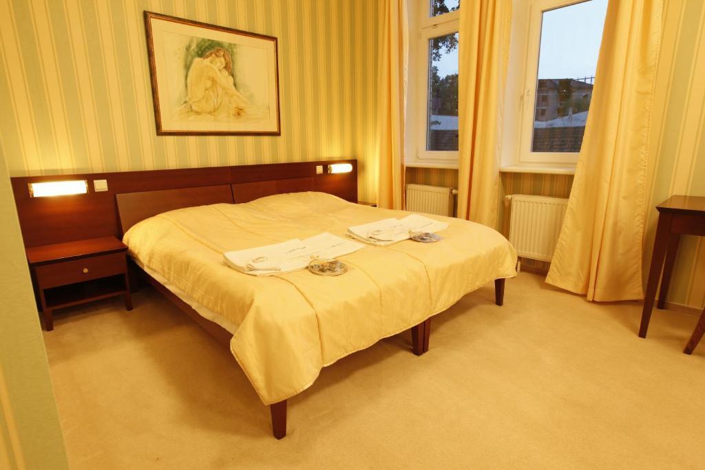 Hotel Sandor Pavillon Пьештяни Экстерьер фото